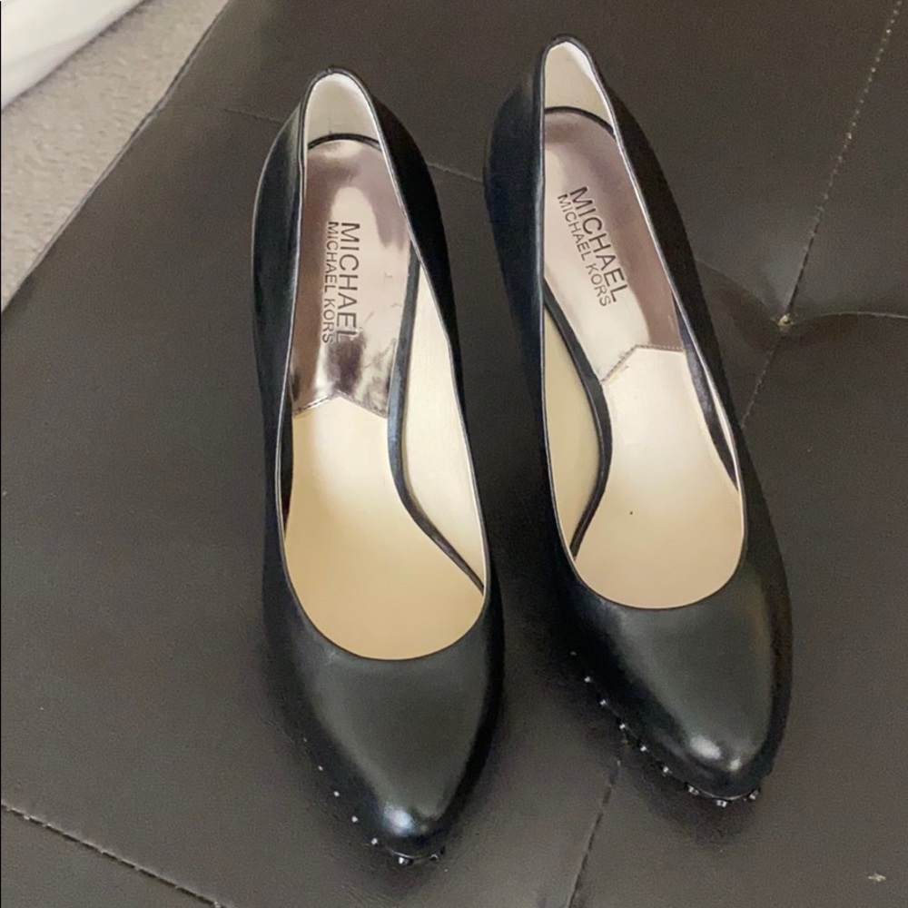 Michael Kors high heels black leather.5”